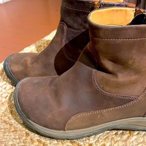 Keen Presidio Waterproof. Like new condition!